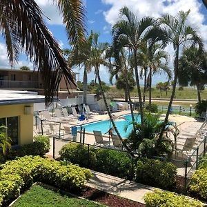 Arvilla Motel St. Pete Beach Exterior photo