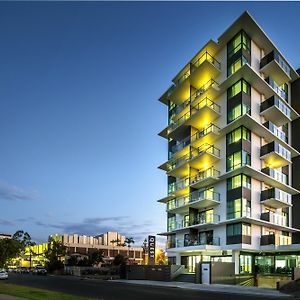 Quest Rockhampton Aparthotel Exterior photo