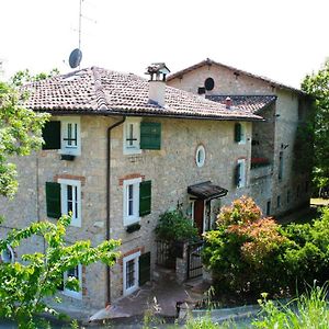 La Quercia - La Maison Des Arts Vezzano sul Crostolo Exterior photo