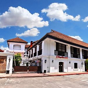 Vigan Plaza Hotel Exterior photo