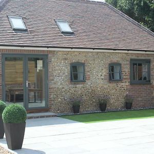 The Cottage At The Dene Chichester Exterior photo