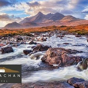 Sligachan Hotel Exterior photo