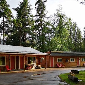 Overlook Inn & Cabins Clearwater Exterior photo