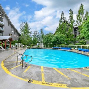 The Best Ski-In/Ski-Out At The Aspens Whistler Exterior photo