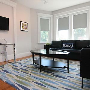 Large Studio W/ Queen And Sofa Bed..#38 Brookline Exterior photo
