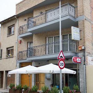 Hostal Trevol Torello Exterior photo