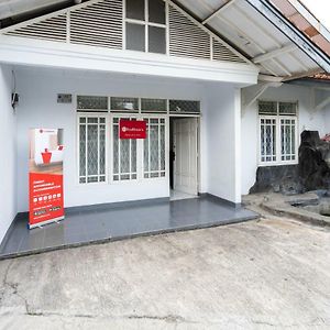 Reddoorz Syariah Near Rsud Cimacan Bogor Exterior photo