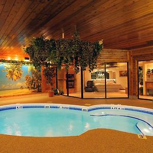 Sybaris Pool Suites - Indianapolis Room photo