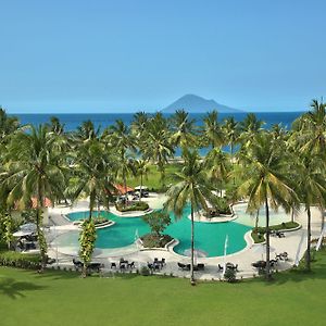 Mercure Manado Tateli Resort And Convention Exterior photo