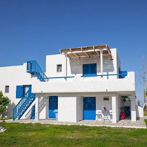 Navy Greece Villa With Swimming Pool & Sea View Makrygialos Exterior photo