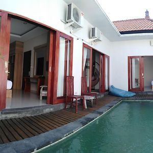 Villa Reisya Nusa Dua  Exterior photo