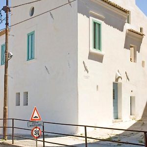 Borgo Petelia, Casa Chiarotti, Antica Casa Con Scala Esterna Strongoli Exterior photo