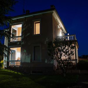 Villa Le Rondini Castronno Exterior photo
