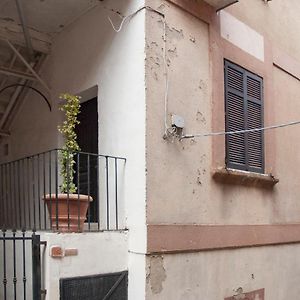 Borgo Petelia, Casa Mannarino, Suite Eugenio Strongoli Exterior photo