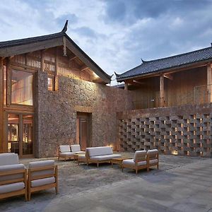 Lijiang Tsingpu Baisha Retreat Hotel Exterior photo