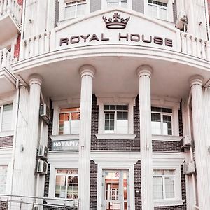 Royal House Apartment Kyiv Exterior photo