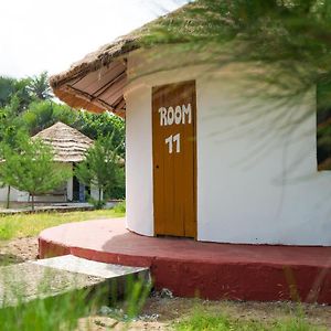 Tamba Kuruba Eco-Lodge Folonko Exterior photo