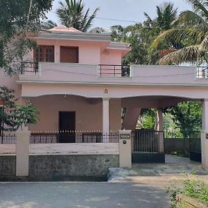 Podhigai Garden Villa Kuttalam  Exterior photo