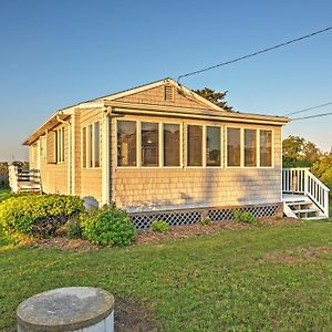 Quaint Coastal Cottage With Patio! Charlestown Exterior photo