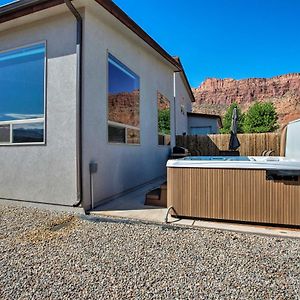 Upscale Moab Townhome With Hot Tub 20 Min To Arches Exterior photo