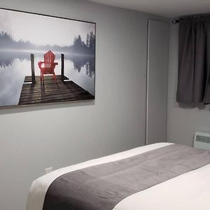 1-Bedroom Mi Casita By Amazing Property Rentals Gatineau Exterior photo