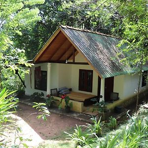 Green Hill Cottage Tangalle Exterior photo