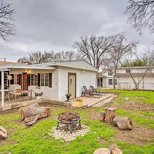 River District Home With Patio And Yard Pets Welcome! Fort Worth Exterior photo