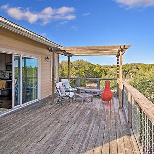 Peaceful Hill Country Hideaway With Pond Views Villa Wimberley Exterior photo