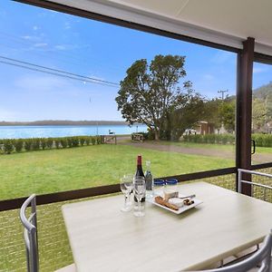 Relax Lakeside - Lake Rotoiti Bach Exterior photo