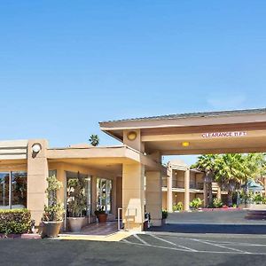 Travelodge Vallejo I-80 Exterior photo