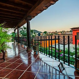 Oyo Posada De Los Angeles, Patzcuaro Exterior photo