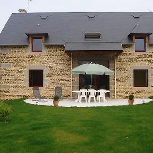Modern Cottage In Normandy With Large Garden Isigny-le-Buat Exterior photo