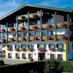 Tirolerhof Hotel Sankt Georgen im Attergau Exterior photo