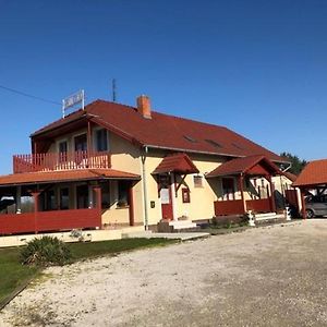 Vadvirag Vendeghaz Hotel Lenti Exterior photo