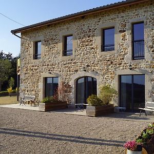 Auberge Des Myrtilles Saint-Bonnet-le-Froid Exterior photo