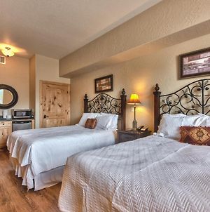 Silverado Lodge Two Queen Hotel Room By Canyons Village Rentals 223C Park City Exterior photo