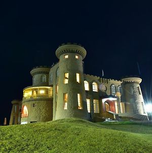 Tafaria Castle And Country Lodge Nyeri Exterior photo