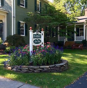 The Bed And Breakfast At Oliver Phelps Canandaigua Exterior photo