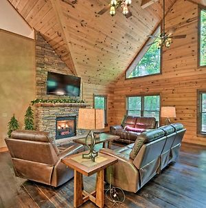 Large Log Cabin With Wraparound Deck 5 Mi To Skiing Villa Sapphire Exterior photo