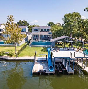 Luxury Lake Lbj House With Heated Swimming Pool And Spill Over Hot Tub And 2 Boat Slips Villa Kingsland Exterior photo