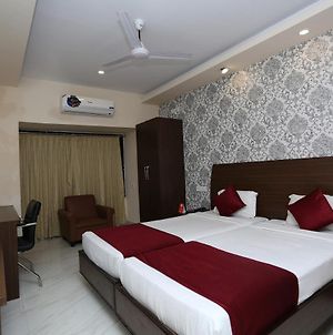Hotel Railview Bhubaneswar Exterior photo