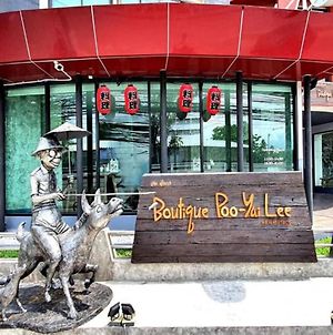 Boutique Poo-Yai Lee Hotel Bangkok Exterior photo