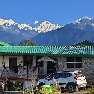 Hotel Snow Valley Rooftop Pelling Exterior photo