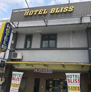 Hotel Bliss Skudai Exterior photo