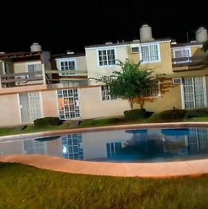 Joyas De Ixtapa... ¡El Confort De Tu Casa Ideal! Villa Ixtapa  Exterior photo