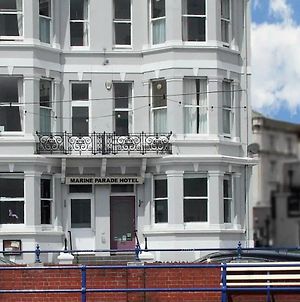 Oyo Marine Parade Hotel, Eastbourne Pier Exterior photo
