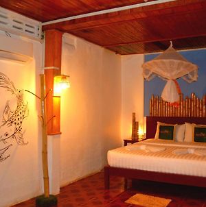 Le Tonle Guesthouse Kratie Exterior photo