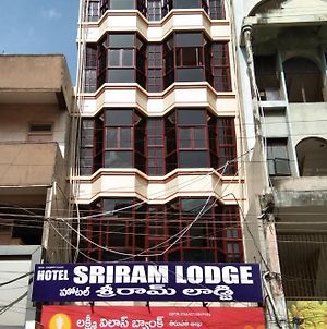 Hotel Sriram Lodge Tirupati Exterior photo