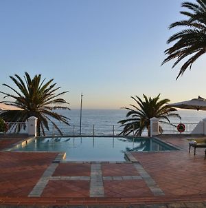 Courtyard Hotel Port Elizabeth Exterior photo