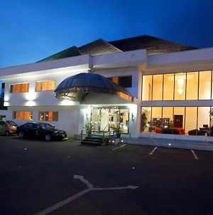Summerset Continental Hotel Maitama, Abuja Exterior photo